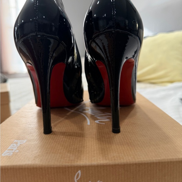 Christian Louboutin Black Patent Booties — Dahlia Patent in Size 36 US 6 - Picture 8 of 10